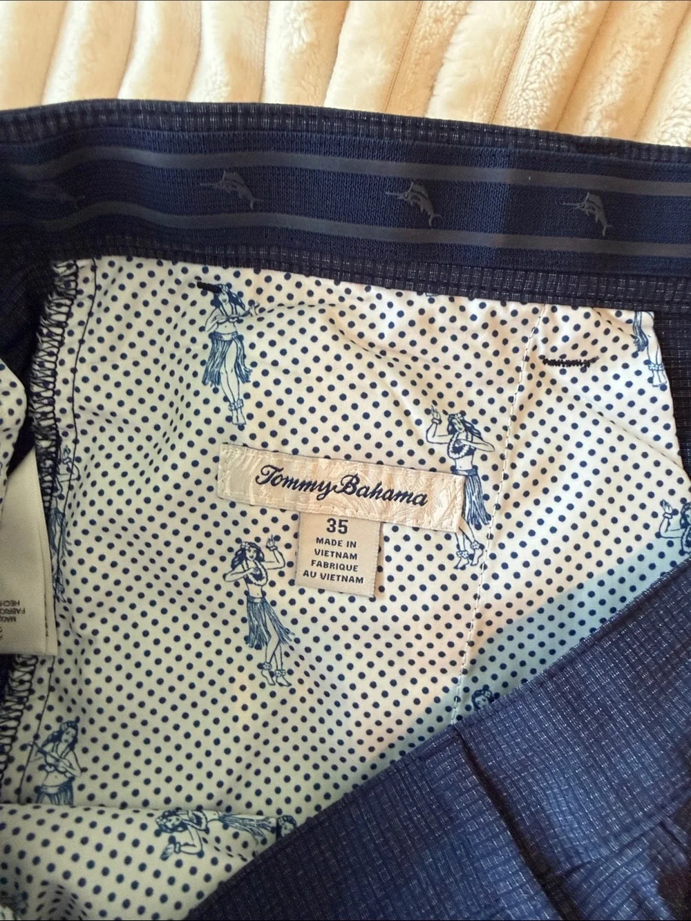 Tommy Bahama Navy shorts Waist size 35